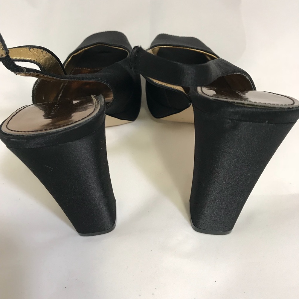 Marc Fisher black fabric sling back heel, like new - Picture 6 of 7